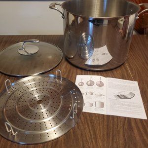 Tupperware Chef Series Stainless Steel cookware 20 Qt. Stockpot